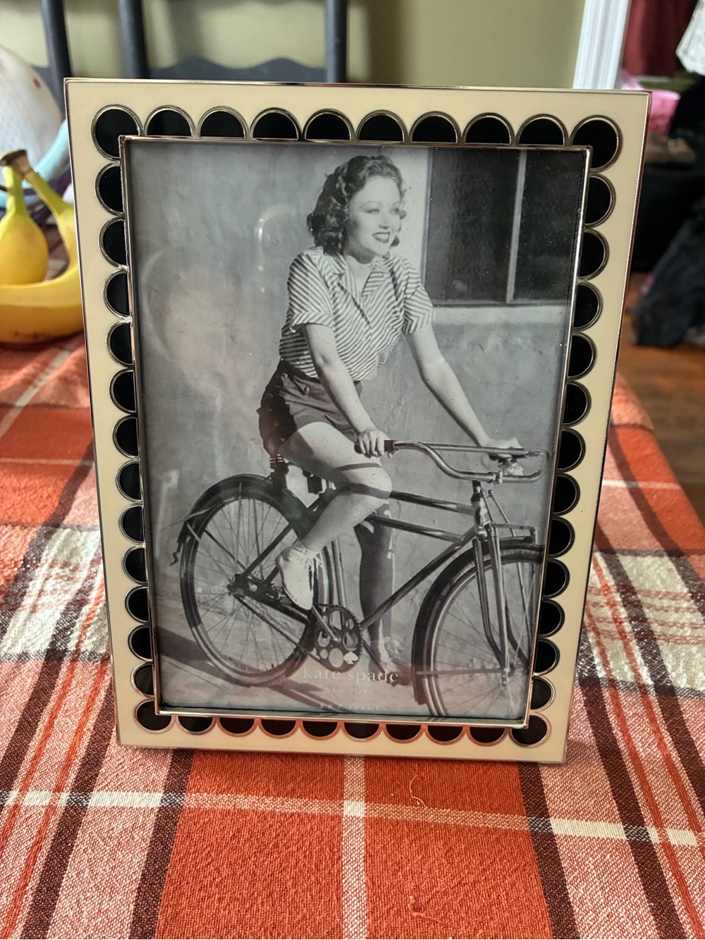 Kate Spade Scalloped Edge Photo Frame 5 x 7